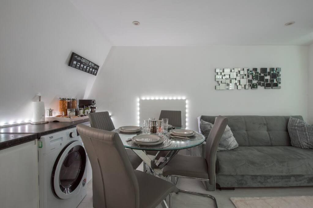 Parade Gardens Boutique Apartments- Central, Grade I Listed, 4K Tvs, Hidden Views Бат Экстерьер фото