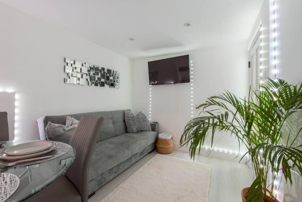 Parade Gardens Boutique Apartments- Central, Grade I Listed, 4K Tvs, Hidden Views Бат Экстерьер фото