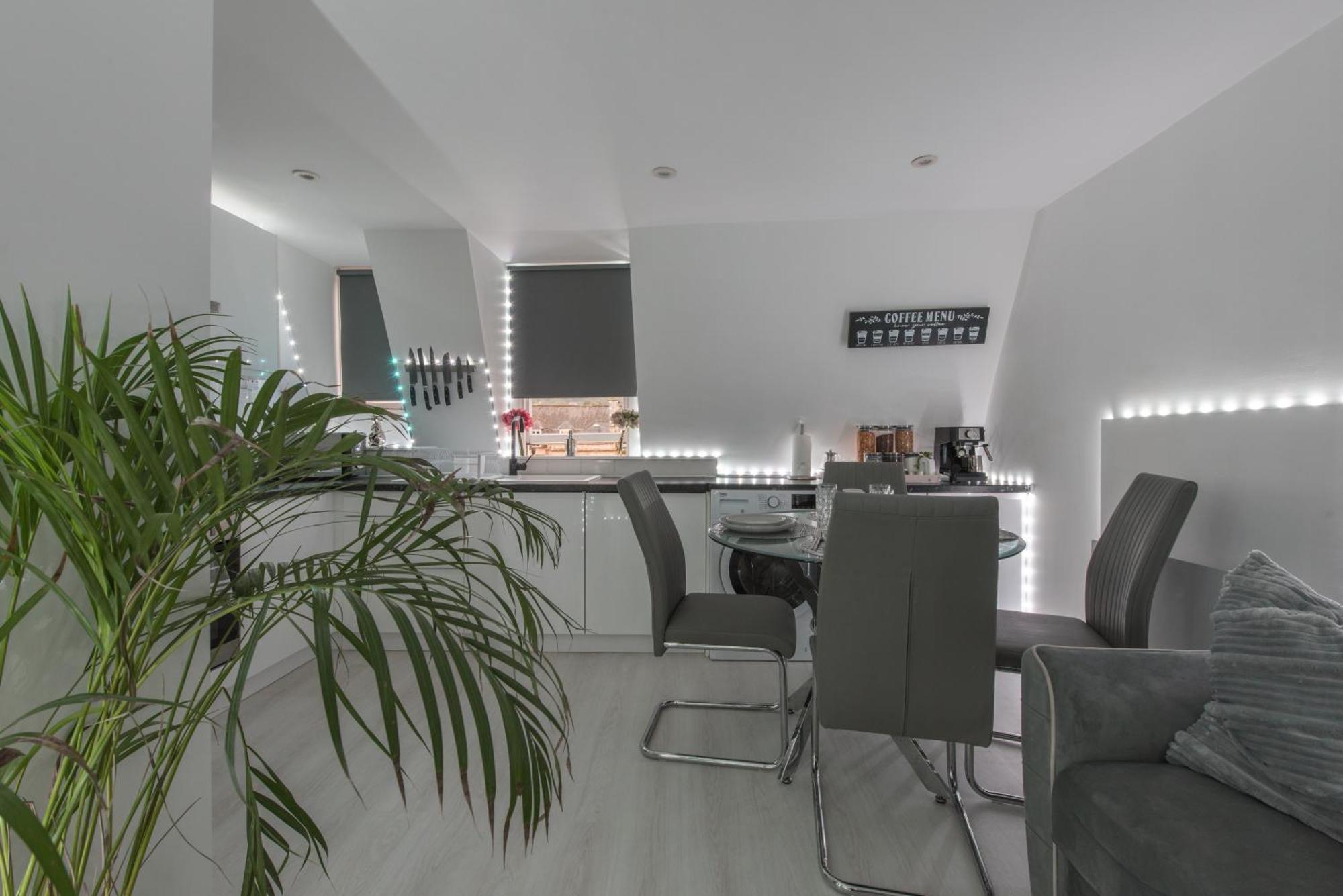 Parade Gardens Boutique Apartments- Central, Grade I Listed, 4K Tvs, Hidden Views Бат Экстерьер фото